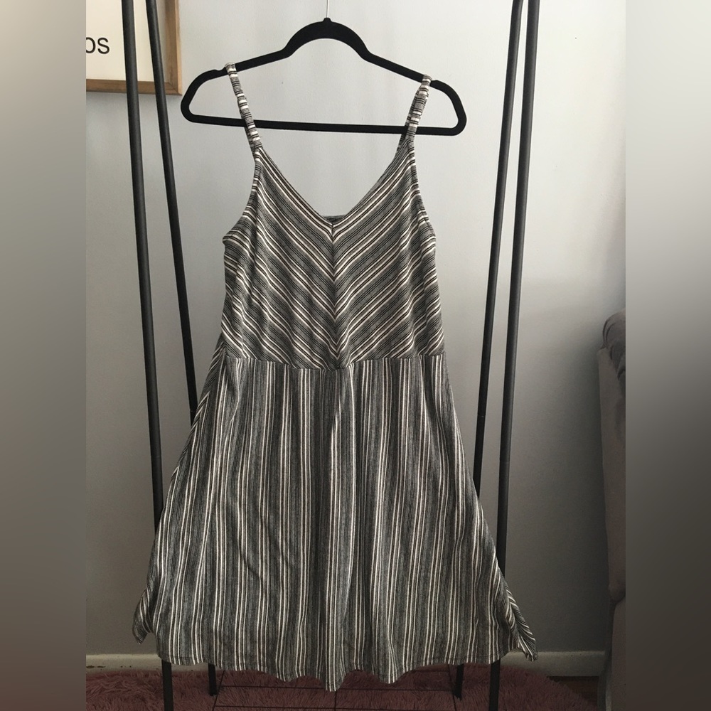Universal Thread Black and White Striped Dress XXL